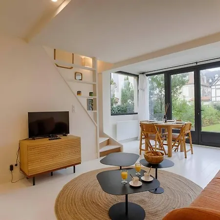 Hsh Blonville/deauville : Magnifique Maison Avec Jardin